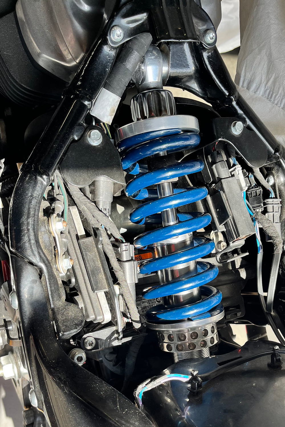 American Suspension M8 Softail Shock